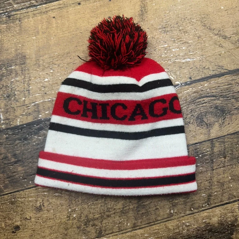 Chicago Striped Knit Beanie Pom Pom Winter Hat Red Black‎ White
